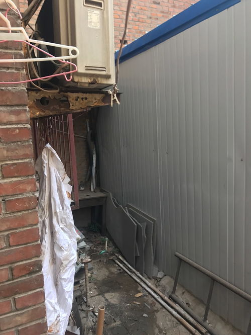 邯鄲安裝公司家屬院 毗鄰萬達商圈的簡裝二手房，附贈小房與消聲室優勢